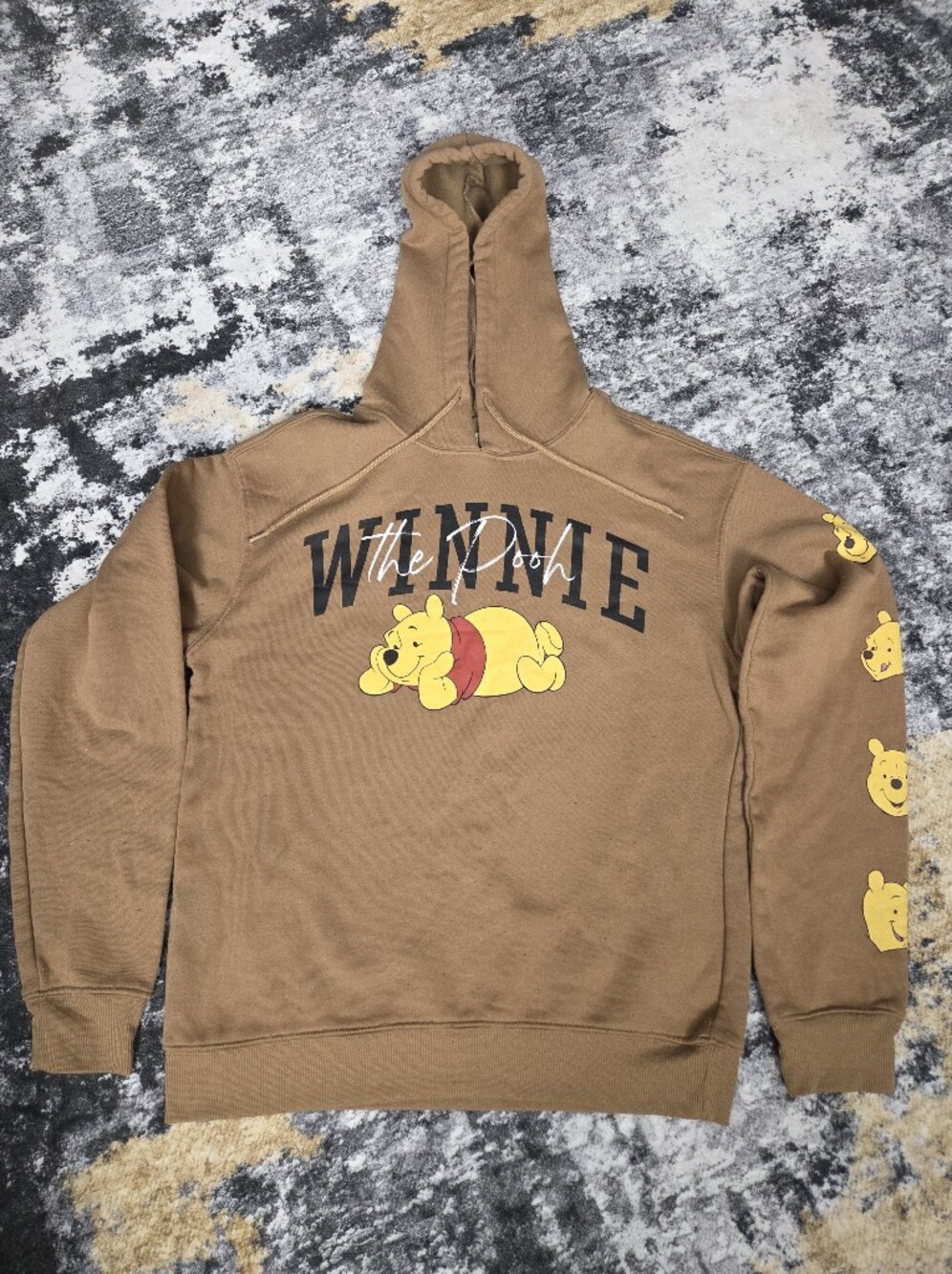 Disney Winnie the Pooh Brown Graphic Hoodie Size Small